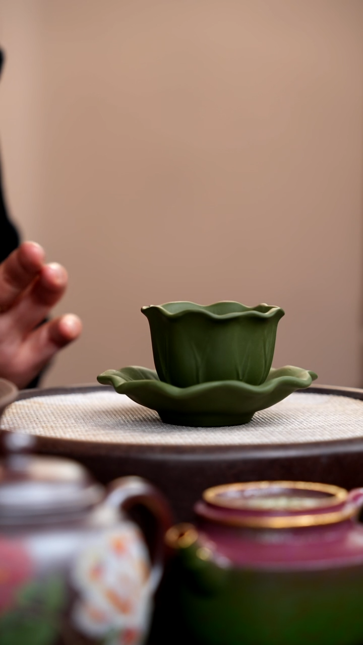 茶壶紫砂民国绿荷叶小杯+杯垫