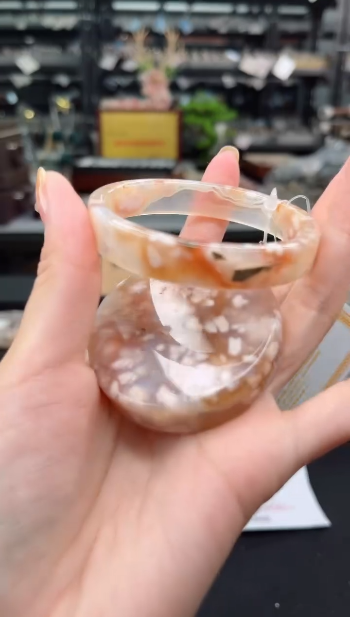 【闪购商品】石英质玉手镯未镶嵌55圈口（赠品镯心）3444402