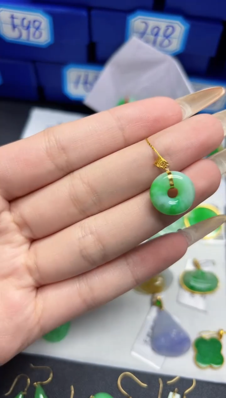 【闪购商品】翡翠颈饰18K金镶嵌Y缅料A货/支持复检/一件