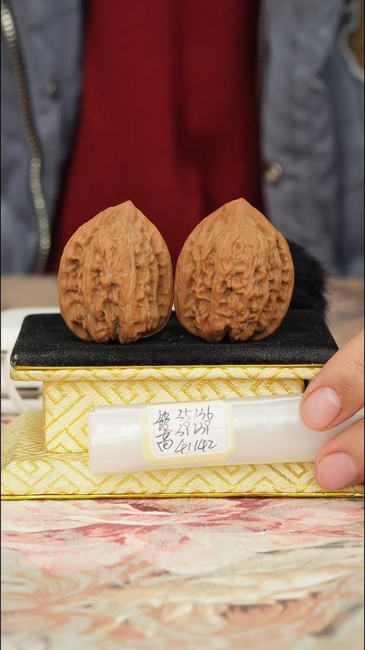 【闪购商品】文玩核桃把件赤龙鸡心