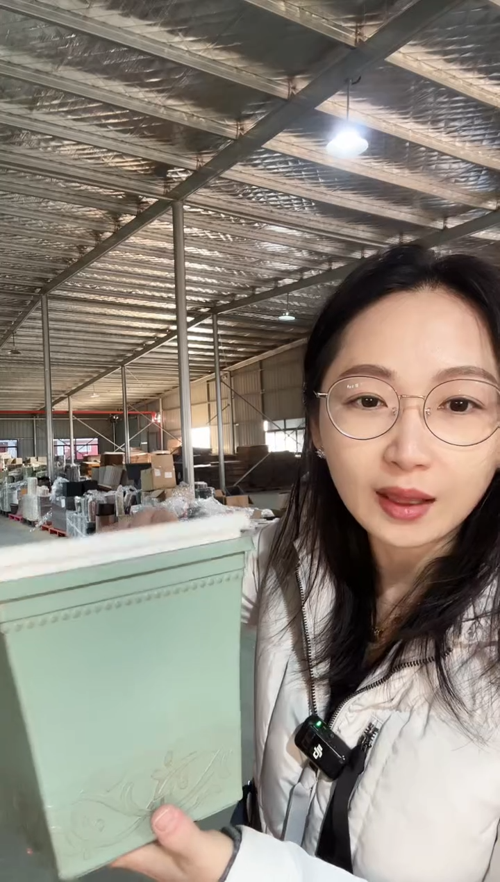 【闪购商品】塑料西红柿方盆3绿+3白 6只