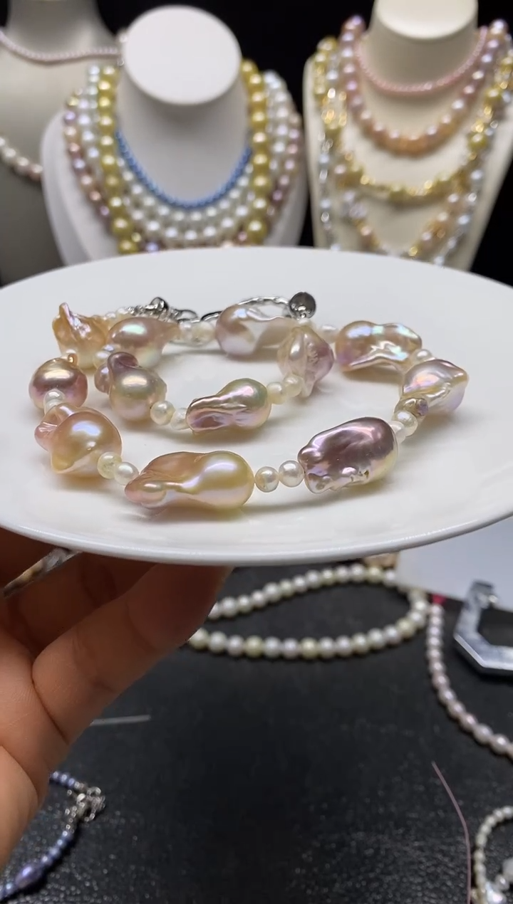 颈饰未镶嵌淡水珍珠多人