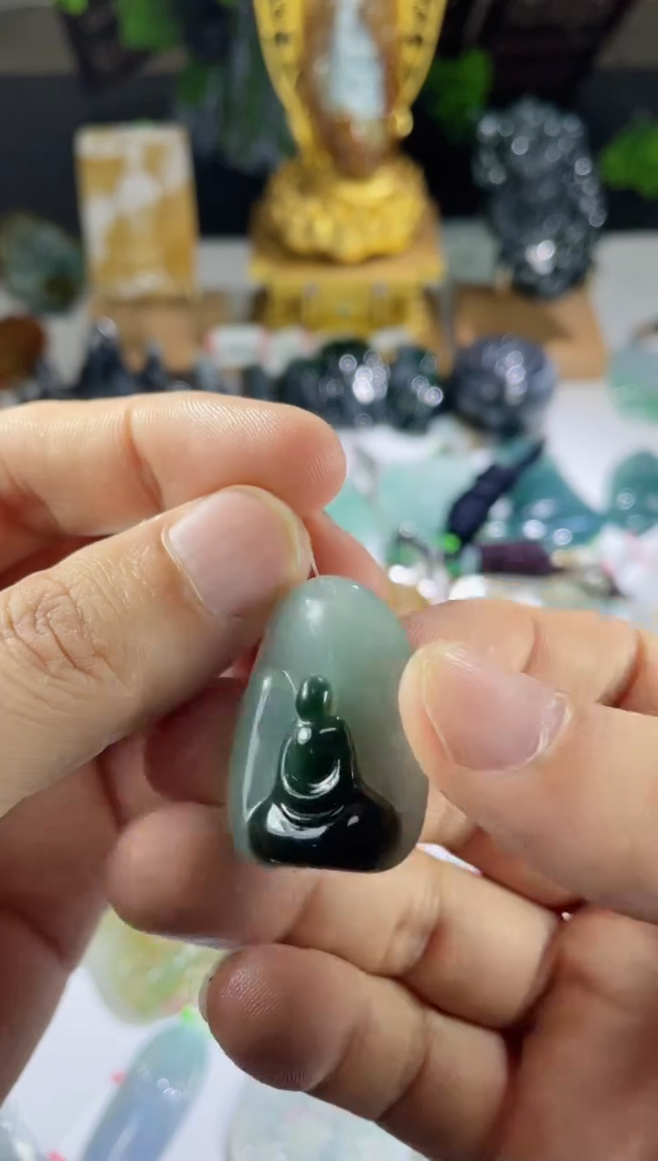 【闪购商品】翡翠吊坠(不含链)未镶嵌天然缅甸翡翠吊坠