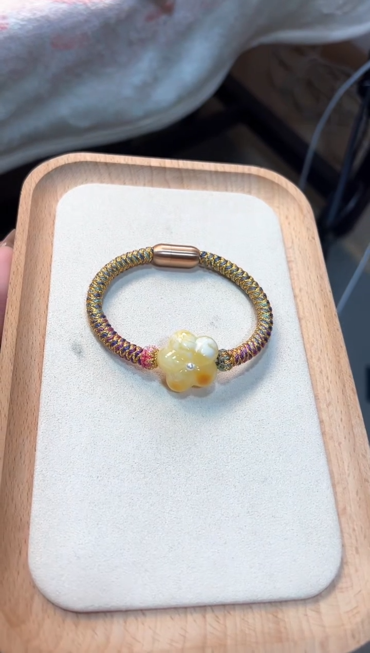 【闪购商品】蜜蜡珠宝奇石18K金镶嵌琥珀蜜蜡