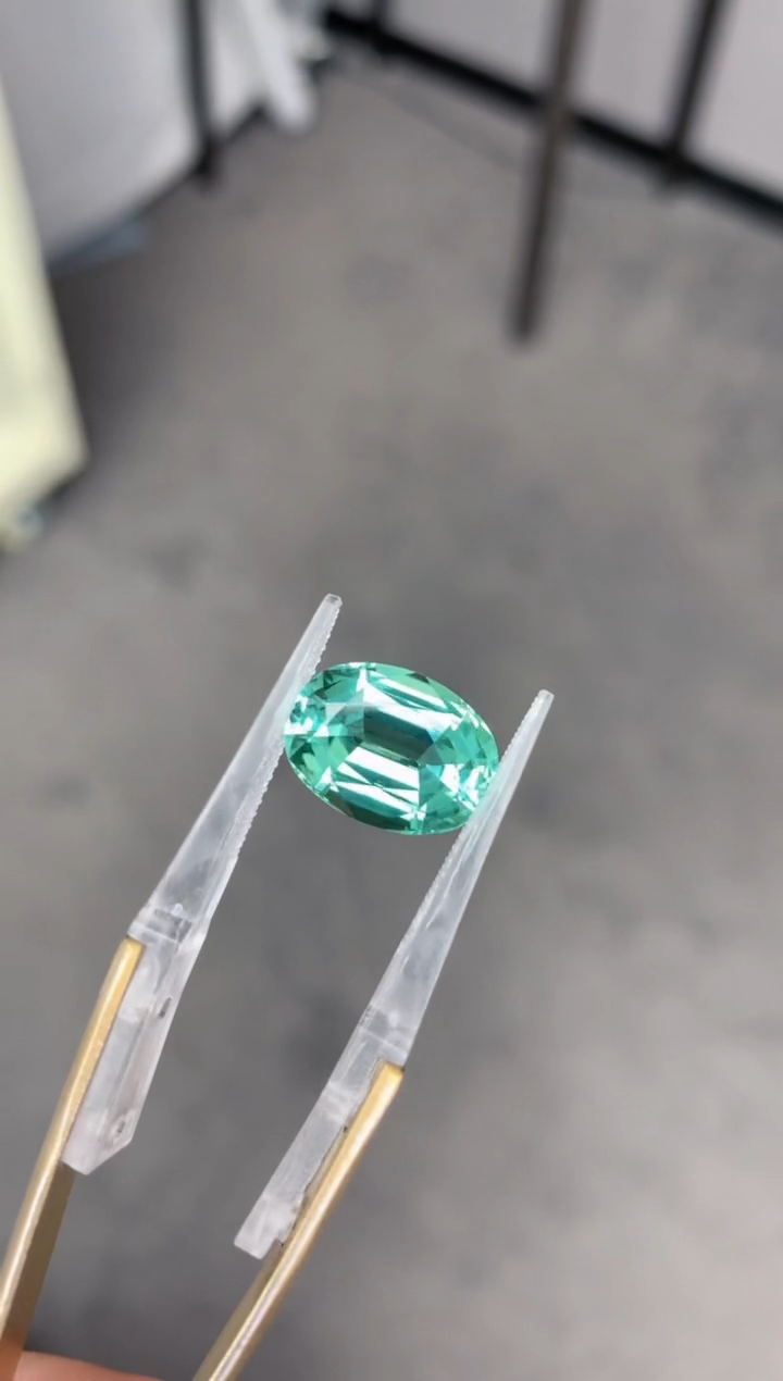 【闪购商品】碧玺裸石未镶嵌6.1ct 绿碧玺