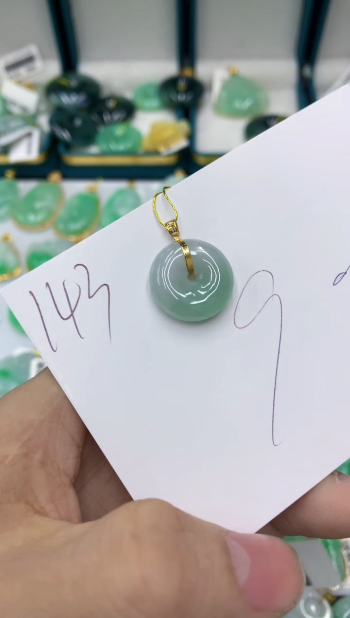 【闪购商品】翡翠颈饰18K金镶嵌号链接11111