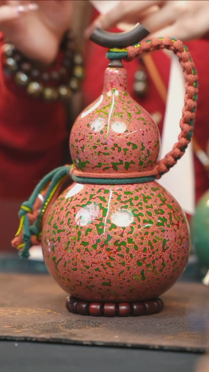 【闪购商品】WD194漆艺酒葫芦不包手串及旋转底座