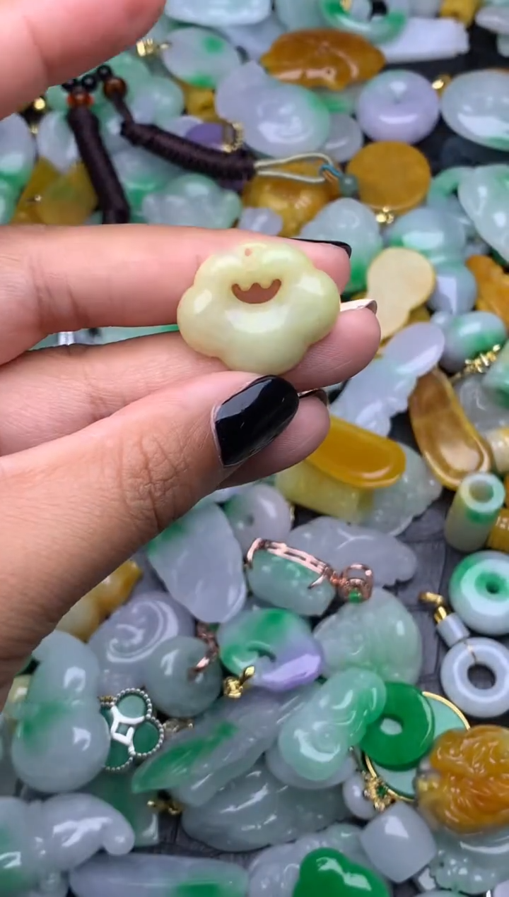 翡翠未镶嵌颈饰天然缅甸翡翠吊坠