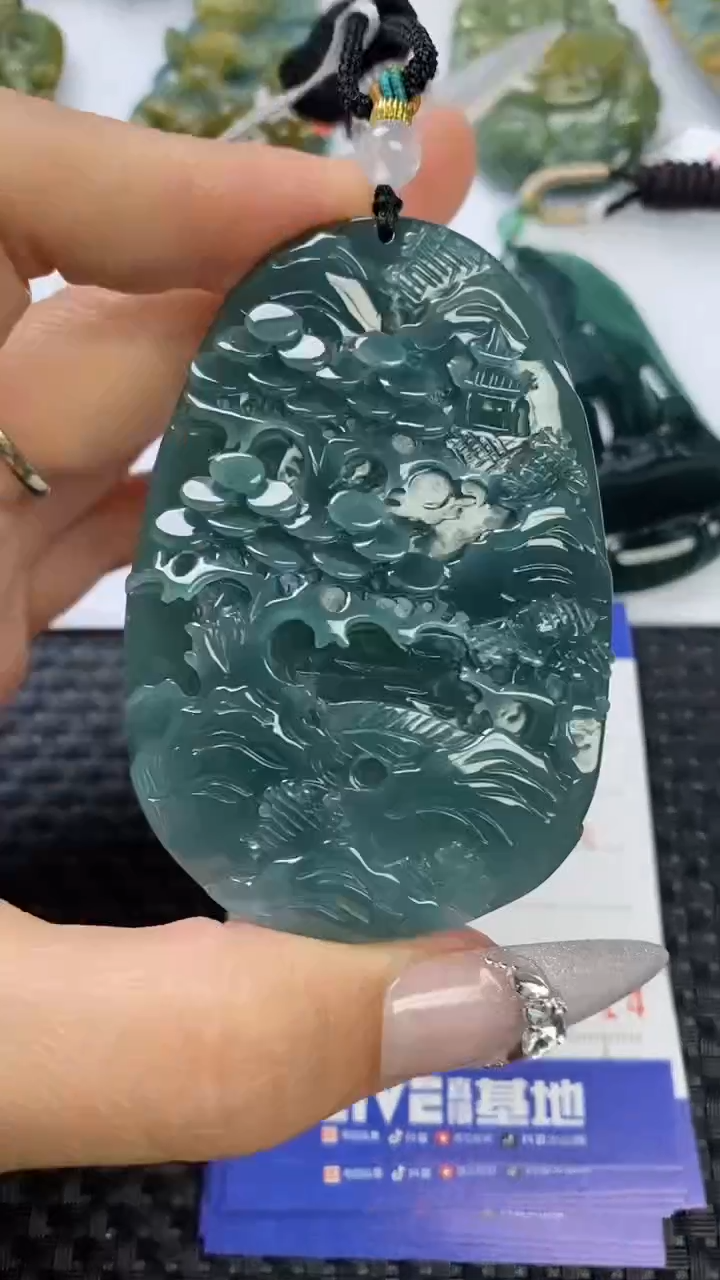 【闪购商品】翡翠颈饰未镶嵌1111111111111111