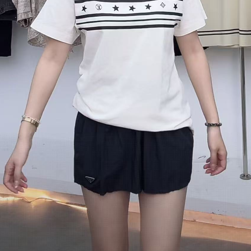未使用 Prada/普拉达 纯色倒三角logo短裤 黑色/38