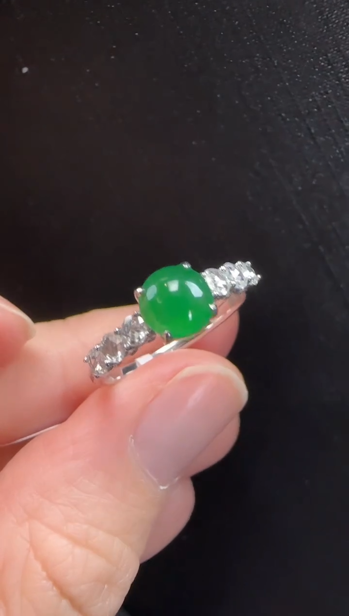 18K金镶嵌戒指翡翠408蛋面一枚