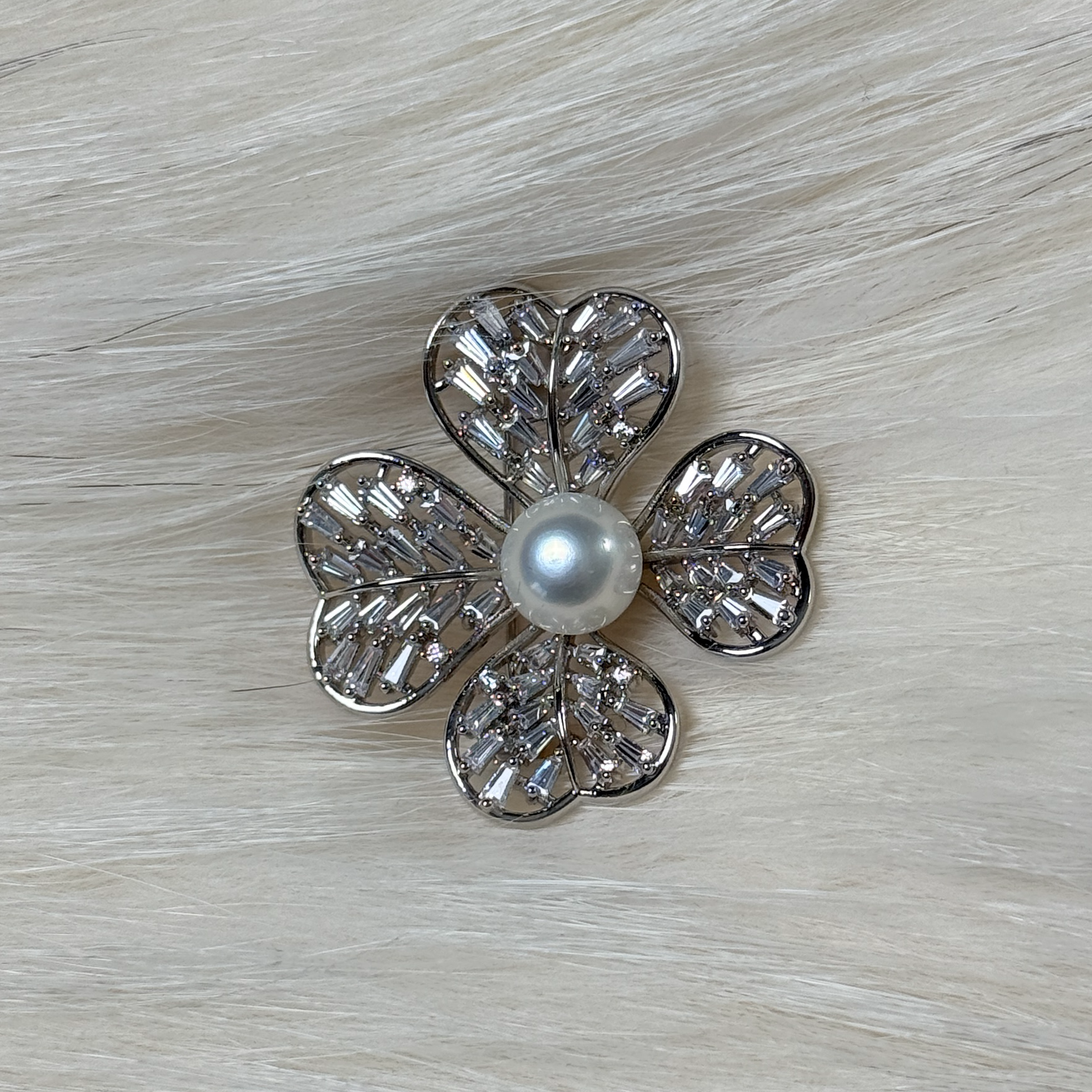 合金锆石胸针 【柏总推荐】四叶草胸针