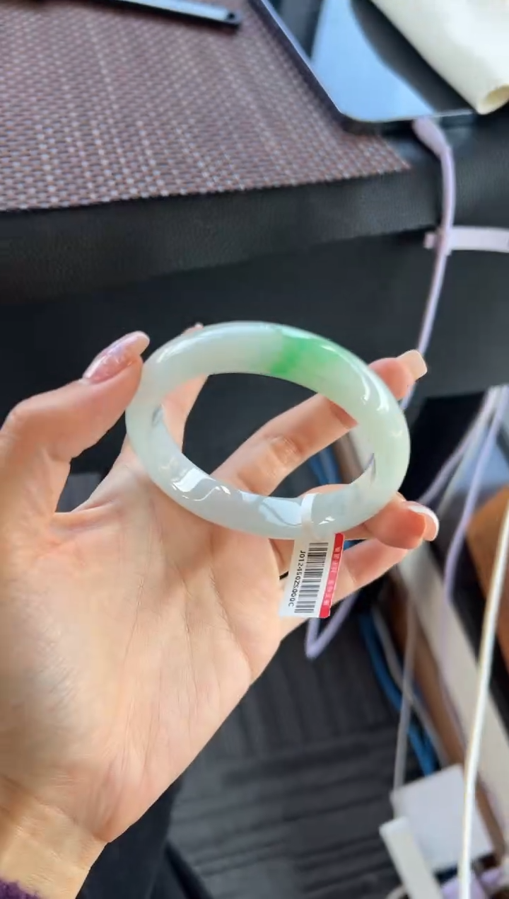 【闪购商品】翡翠手镯未镶嵌39号55.6*12.8*7.8