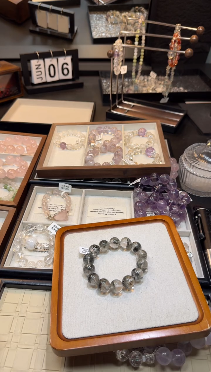 水晶手链未镶嵌滚****啦 天然水晶 多样性发货其一