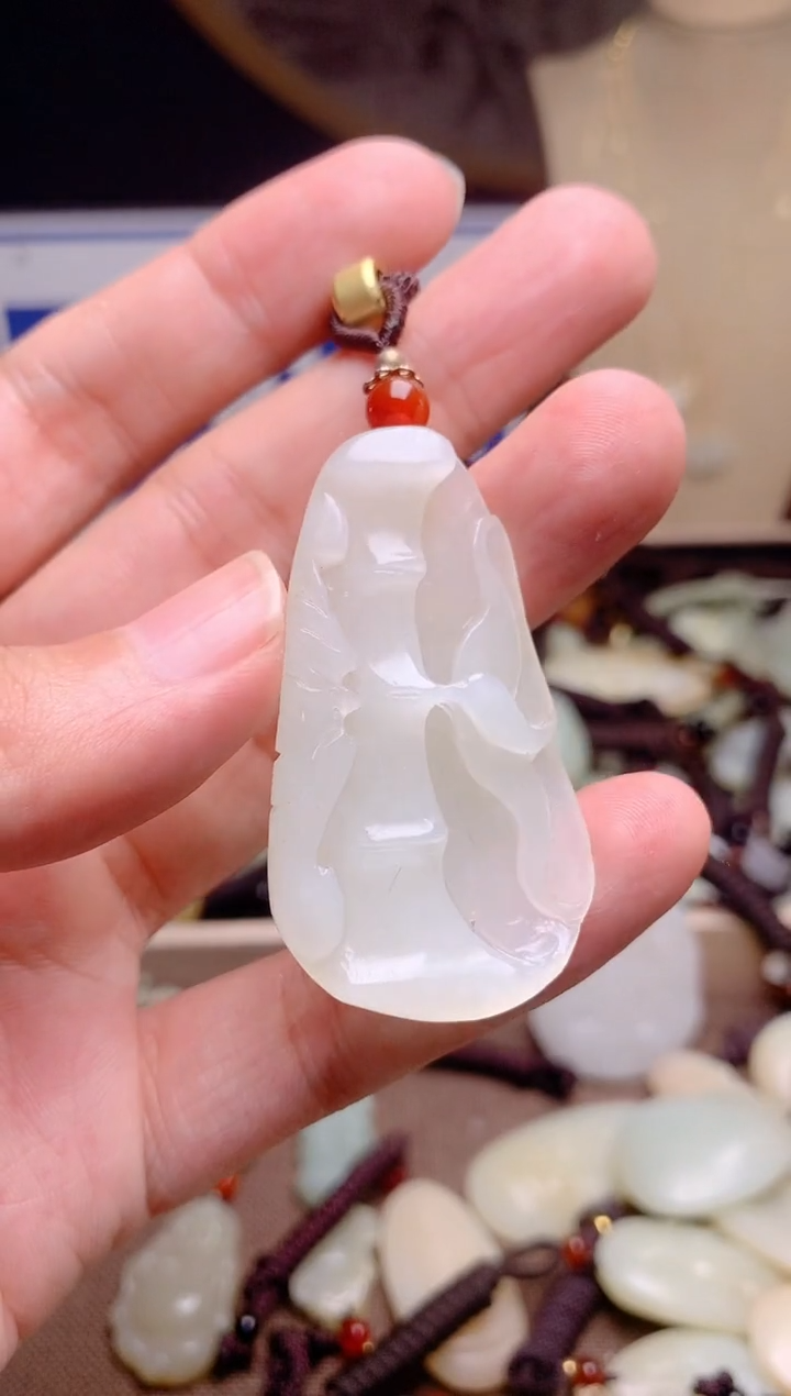 和田玉未镶嵌颈饰1