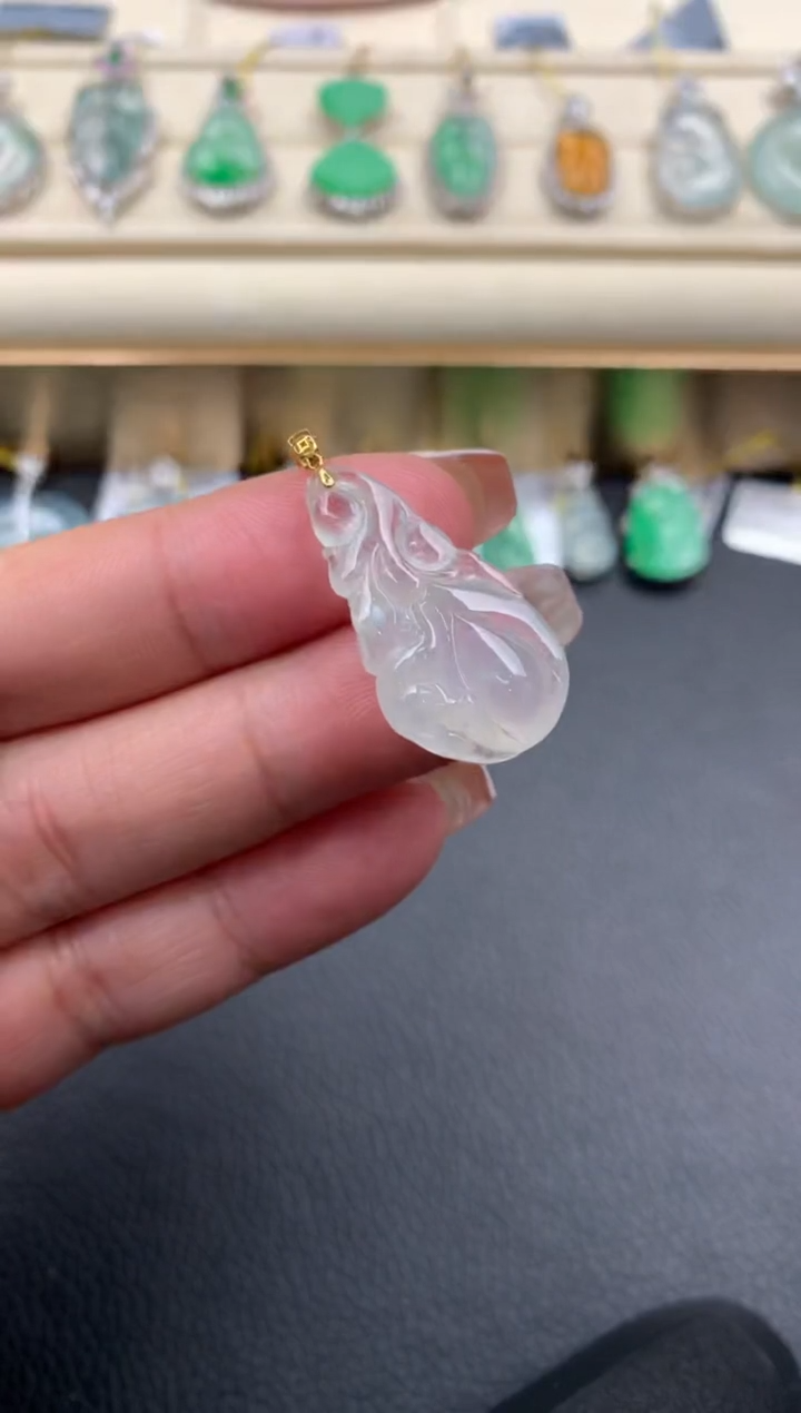 【闪购商品】翡翠颈饰18K金镶嵌D76