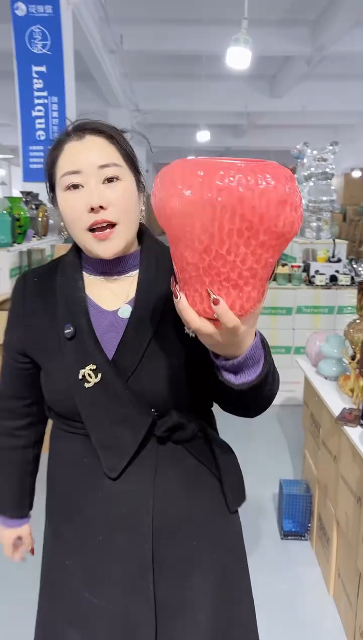 【闪购商品】玻璃唐总花瓶微瑕-CMJI3