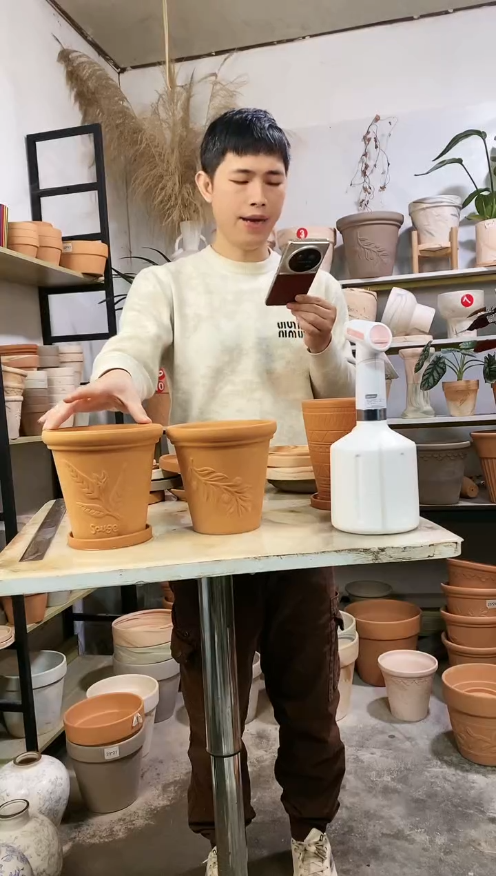 【闪购商品】红陶16*15红陶浮雕2图案 2盆2托