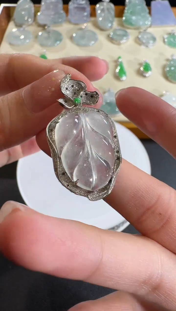 【闪购商品】翡翠吊坠(不含链)18K金镶嵌【源头工厂】钻石镶嵌