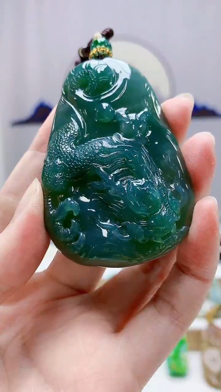 未镶嵌定制翡翠4898zm-毛货挂件龙牌157