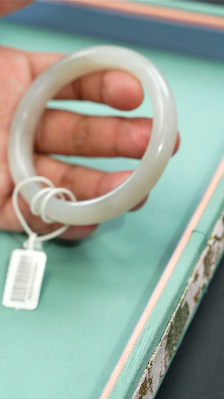 和田玉手镯未镶嵌A0084-62