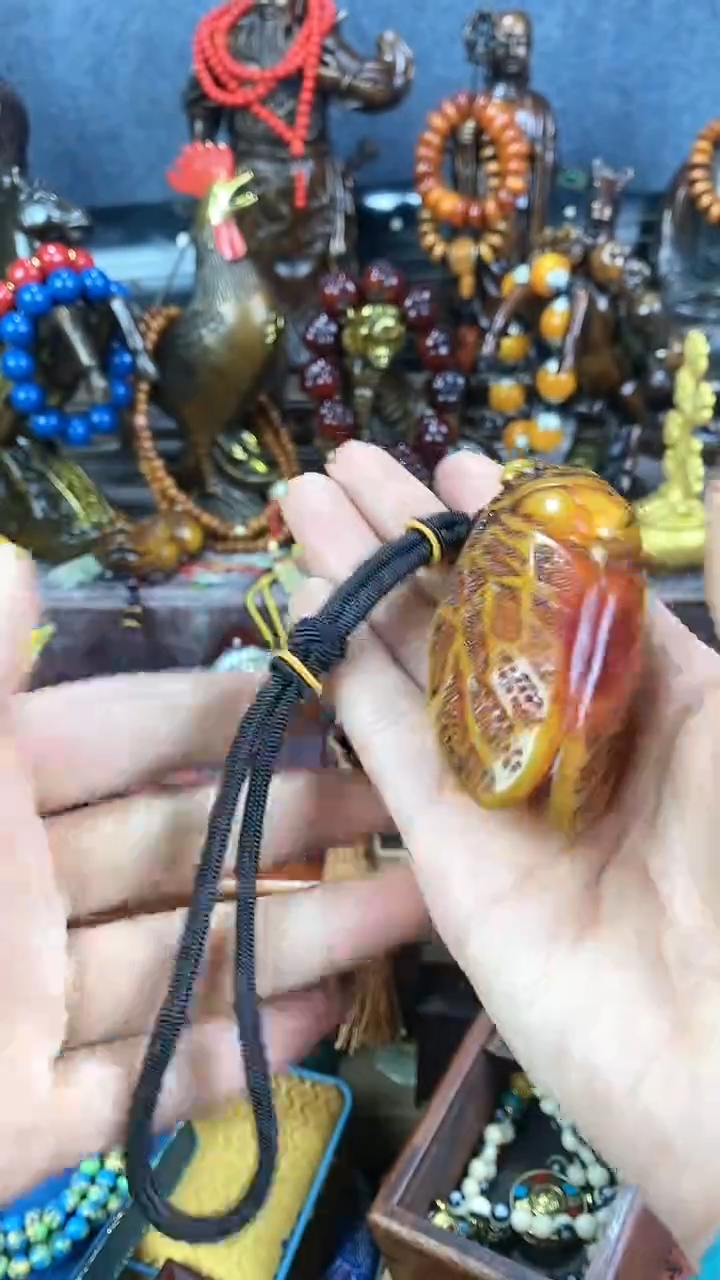 【闪购商品】蜜蜡颈饰未镶嵌猪妹精品专属链接