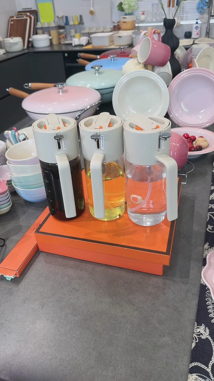 【闪购商品】瓷奶油白油壶-两只装