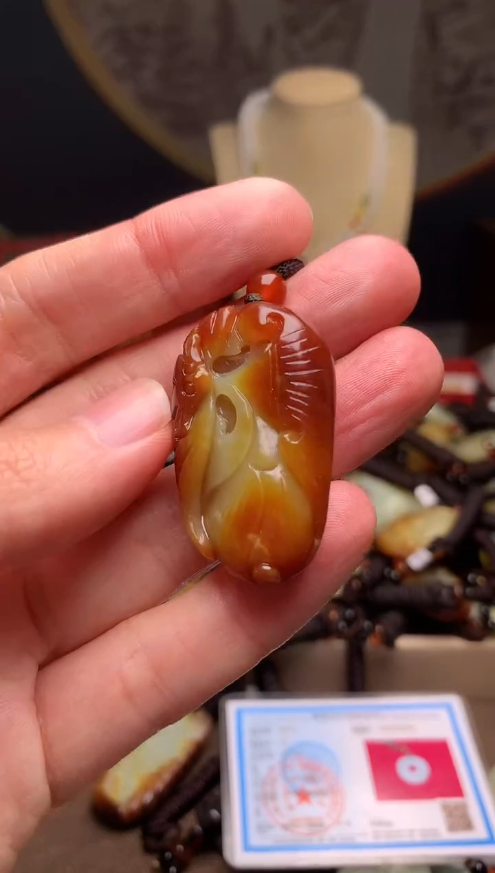 颈饰未镶嵌和田玉新疆料青海料清水和田玉吊坠