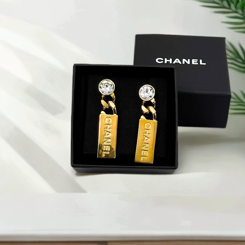 99新 Chanel/香奈儿 金色 字母 方型 耳坠 