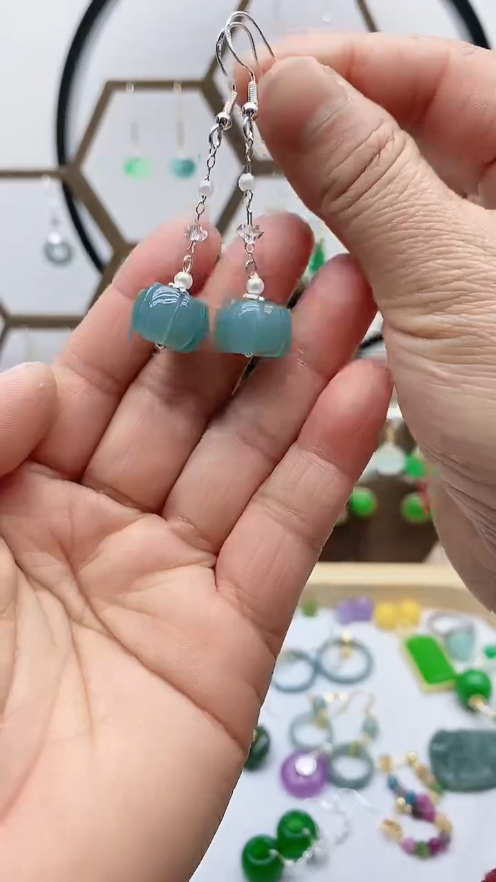 未镶嵌石英质玉（天山翠）耳饰213