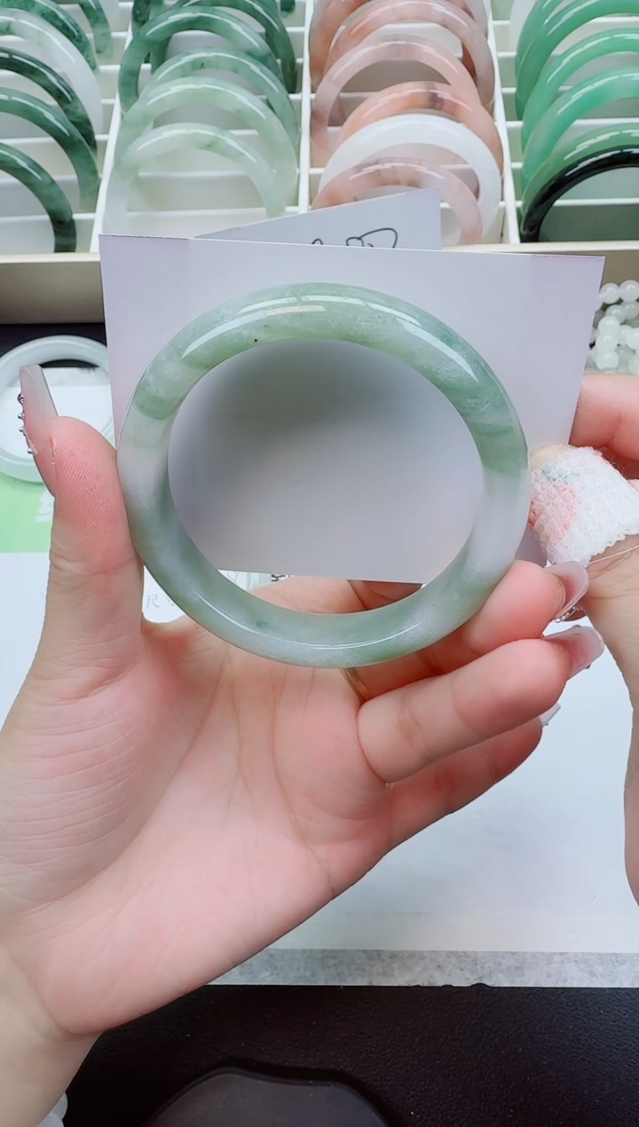 【闪购商品】石英质玉手镯合金85/59-60圈