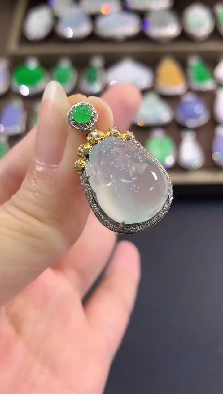 吊坠(不含链)18K金镶嵌翡翠b78多样性一件发货 