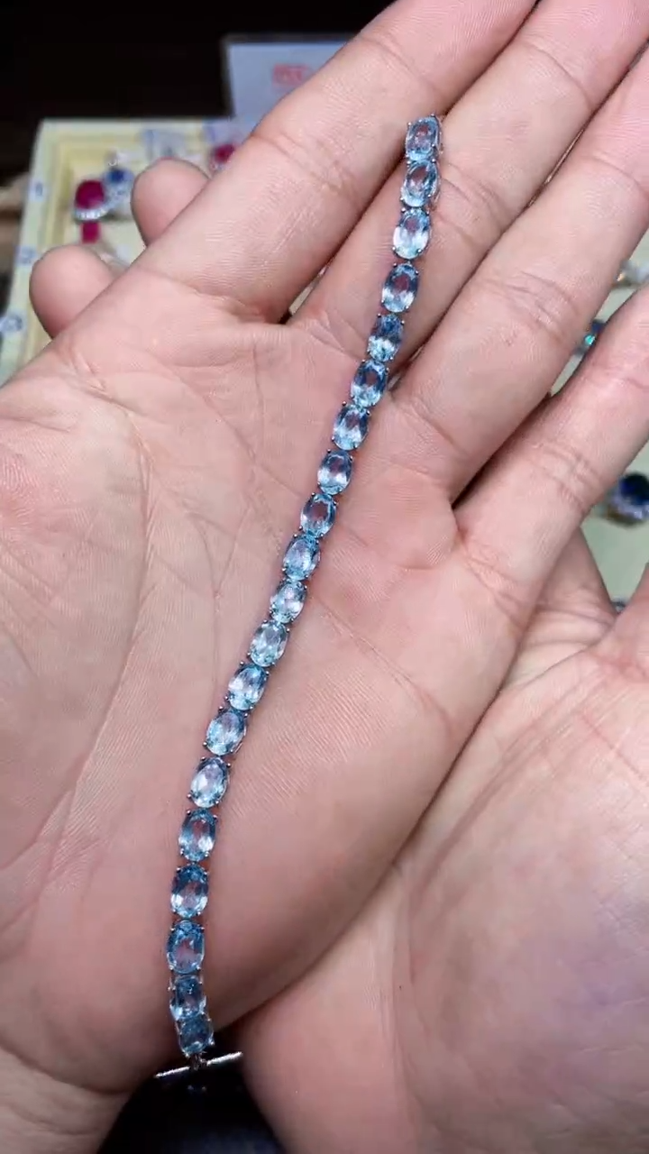 【闪购商品】托帕石手链银S925镶嵌.......