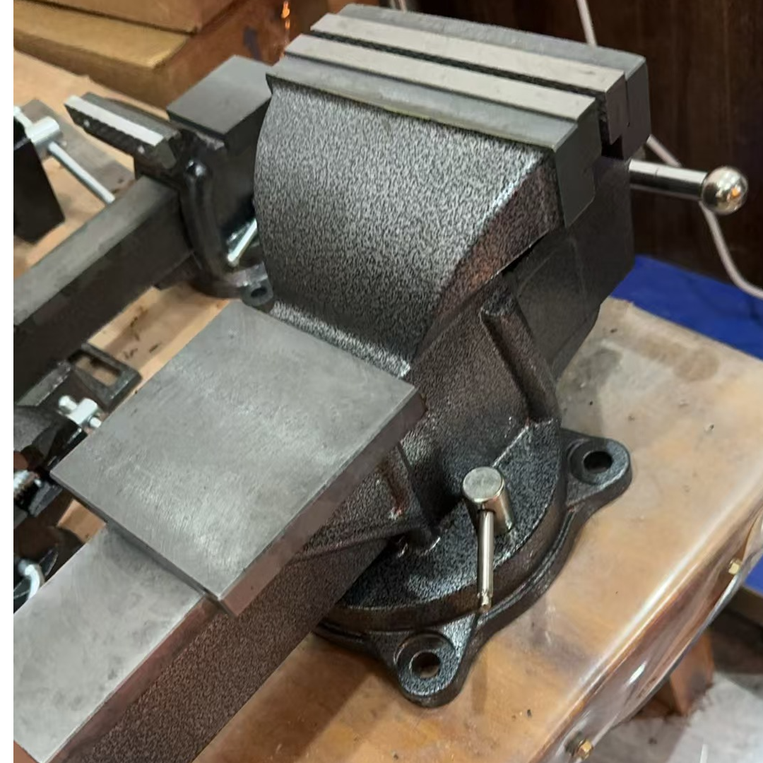 （直播）6寸重型台虎钳工业级多功能桌虎钳家用钳子平口钳工作台