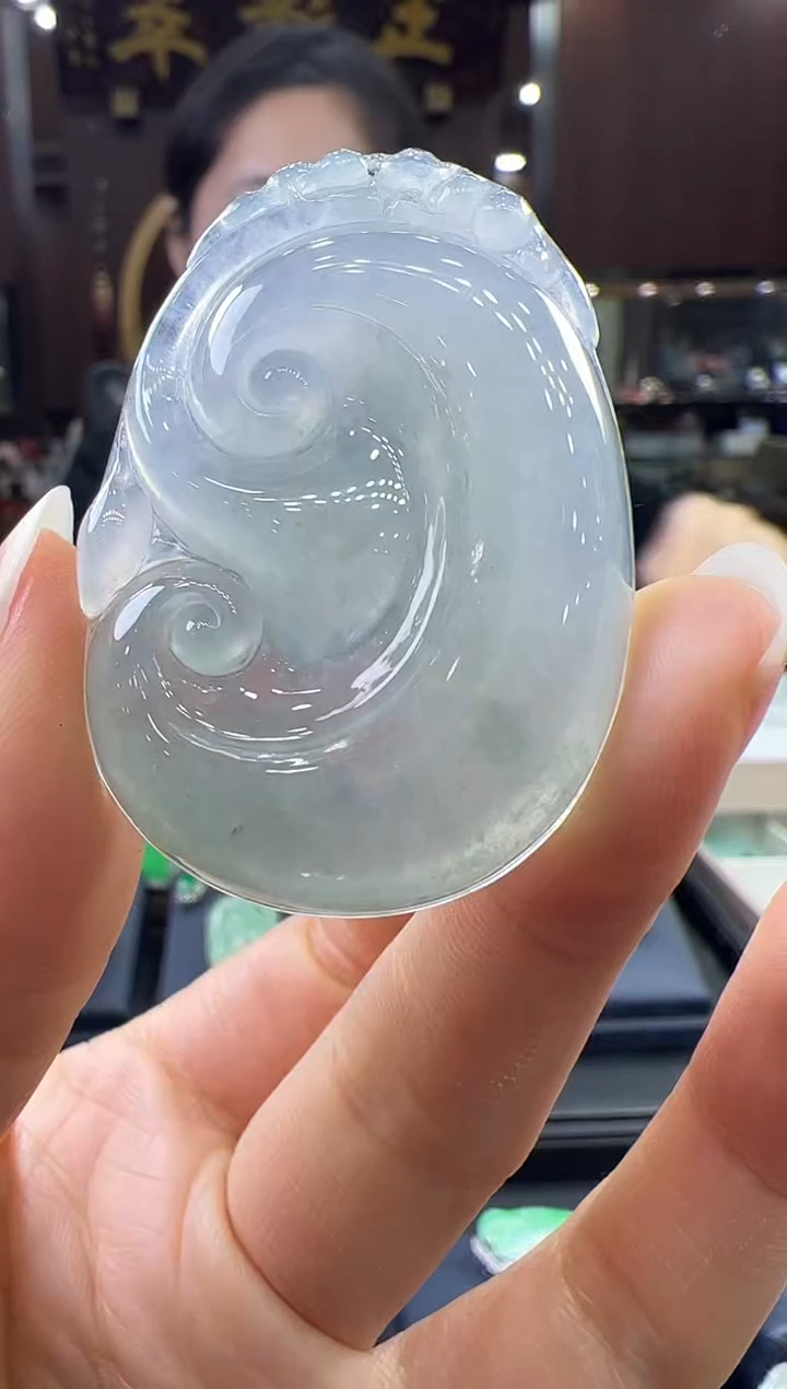 【闪购商品】翡翠挂件未镶嵌如意