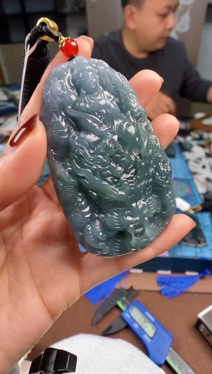 颈饰未镶嵌翡翠多样性发其一