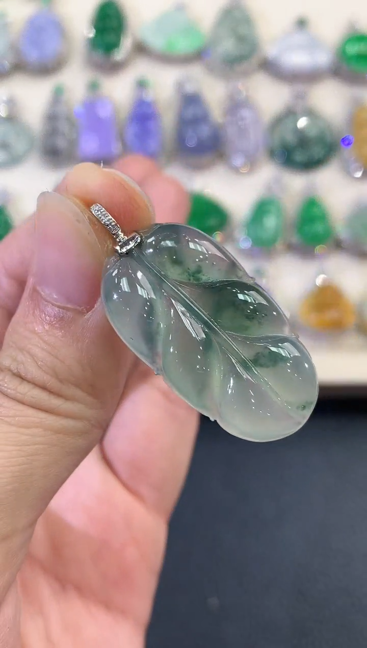 【闪购商品】翡翠吊坠(不含链)18K金镶嵌B52    