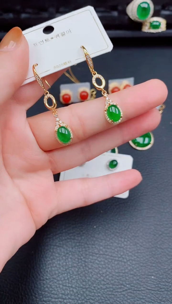 【闪购商品】翡翠耳饰银S925镶嵌天然a货翡翠403