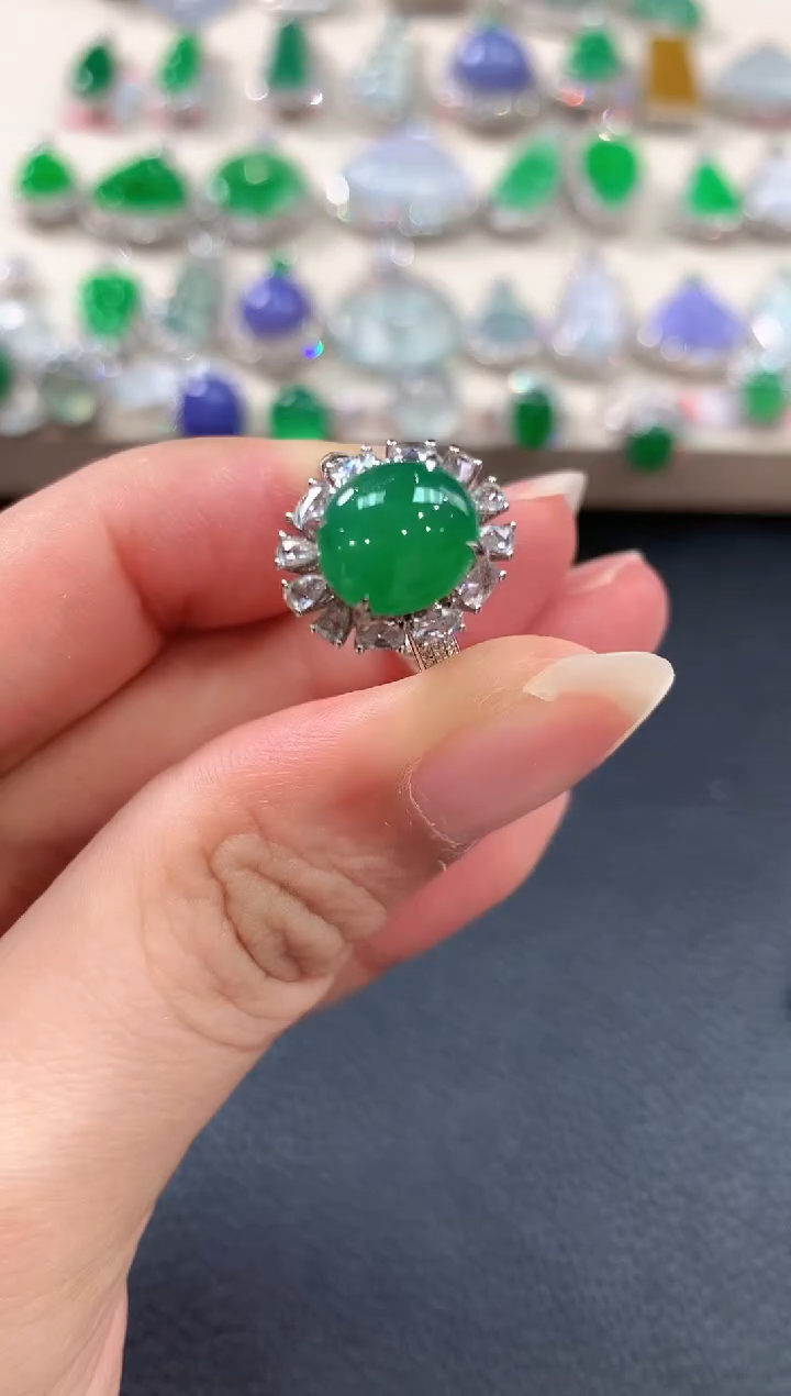 【闪购商品】翡翠戒指18K金镶嵌b121       