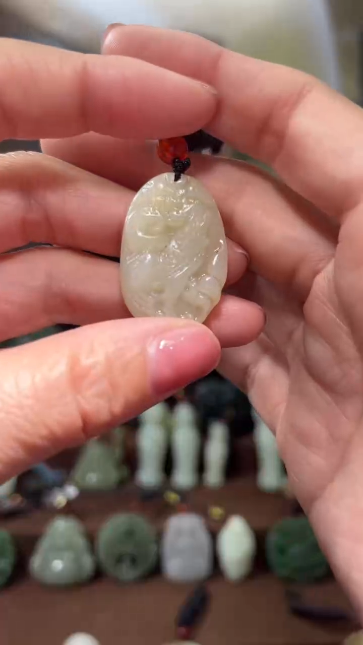 颈饰未镶嵌和田玉`