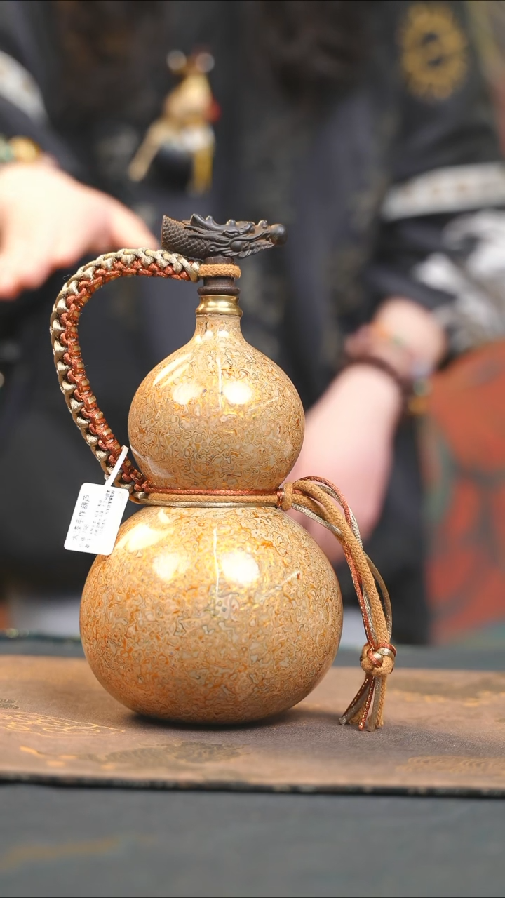 【闪购商品】YD145漆艺酒葫芦不包手串及旋转底座