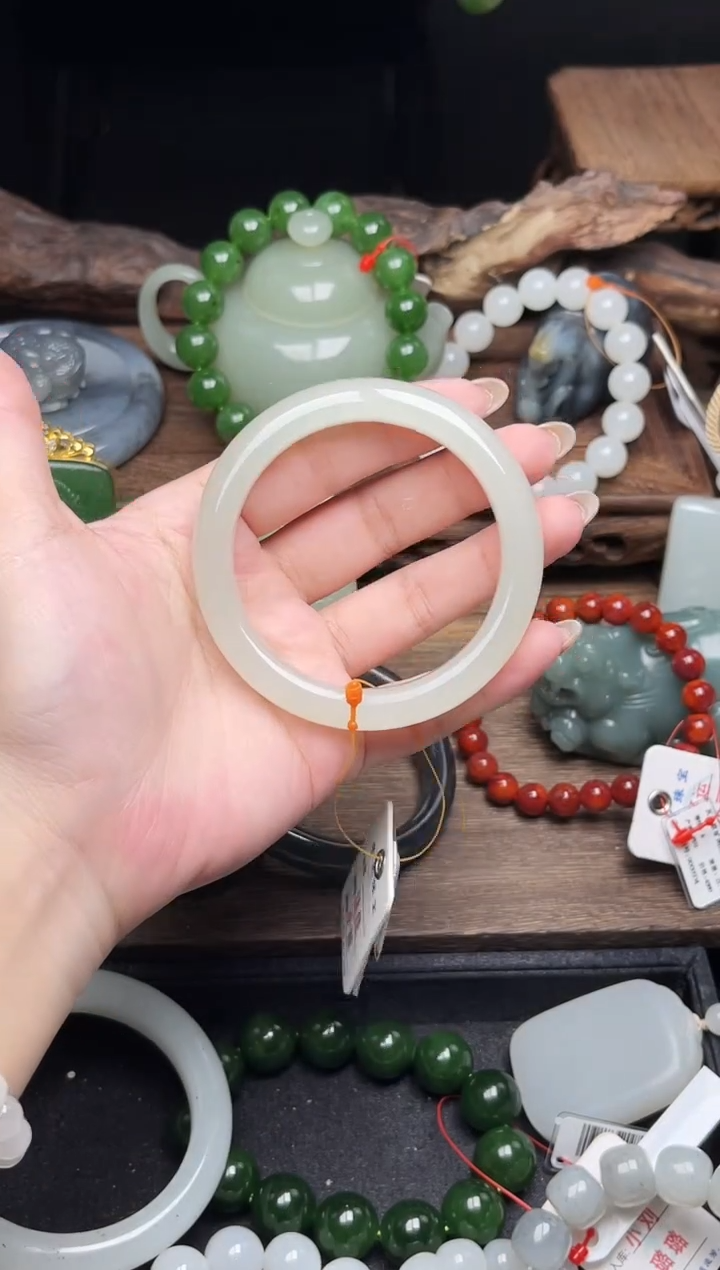 未镶嵌手镯和田玉青海晴水 56圈 小内裂9014675