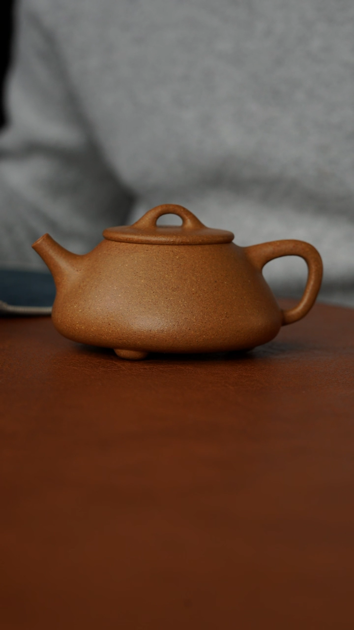 【闪购商品】紫砂茶壶平盖石瓢 黄金段泥  