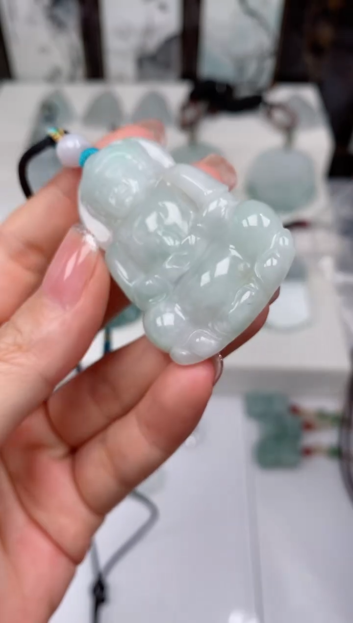 【闪购商品】翡翠颈饰未镶嵌吊坠