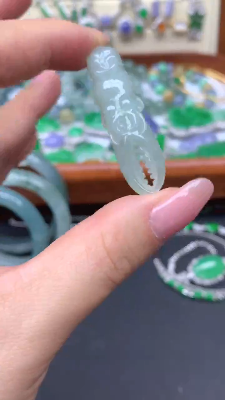 【闪购商品】翡翠颈饰未镶嵌35-天然翡翠