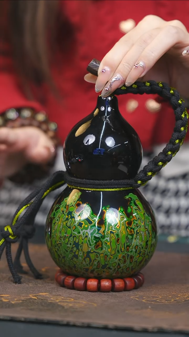【闪购商品】WF192漆艺酒葫芦不包手串及旋转底座