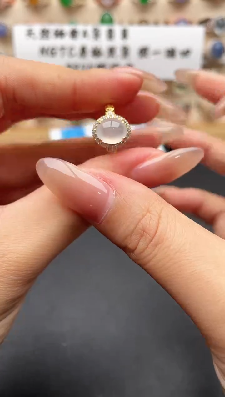 银S925镶嵌戒指翡翠一物一证一礼盒