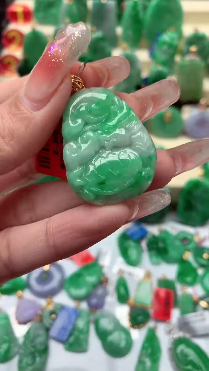 【闪购商品】翡翠颈饰18K金镶嵌挂件