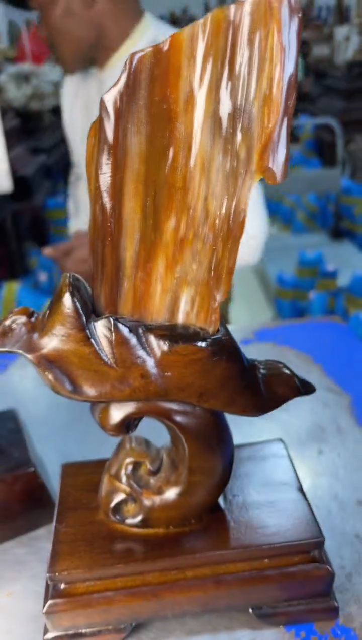 未镶嵌摆件硅化玉2