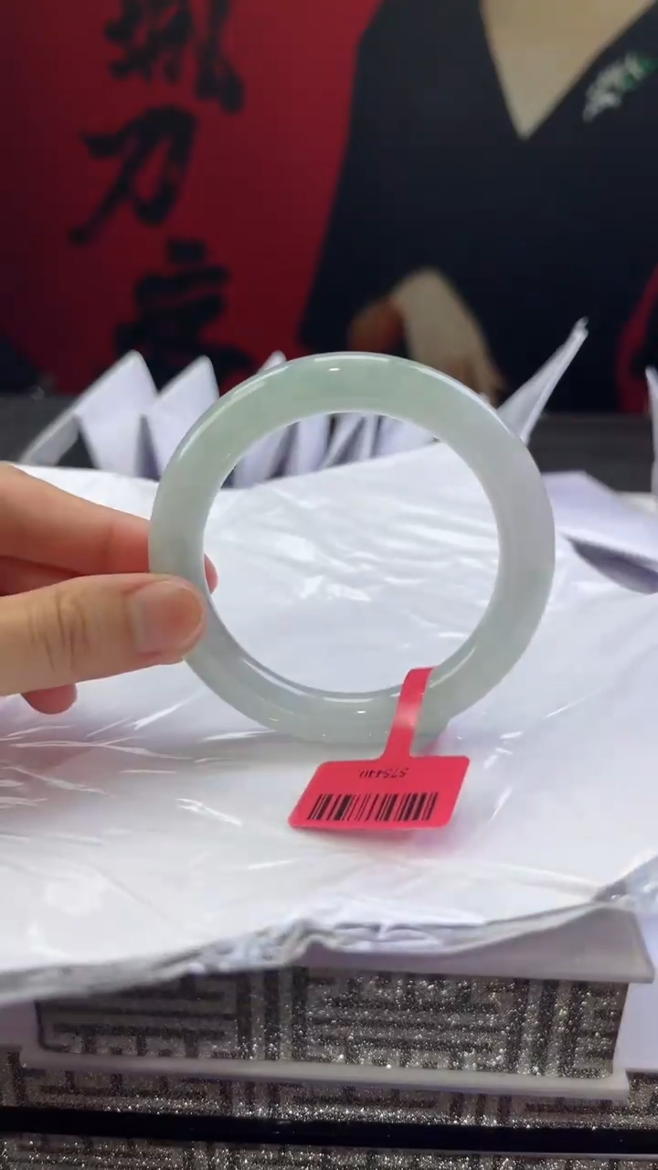 【闪购商品】翡翠手镯未镶嵌翡翠手镯4